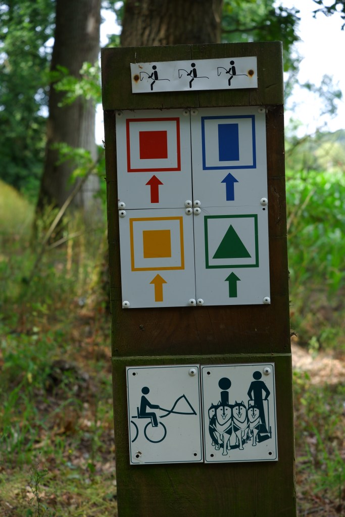 wandelroute wandelknooppunt knooppunt ravelse gewestbossen natuurgebied