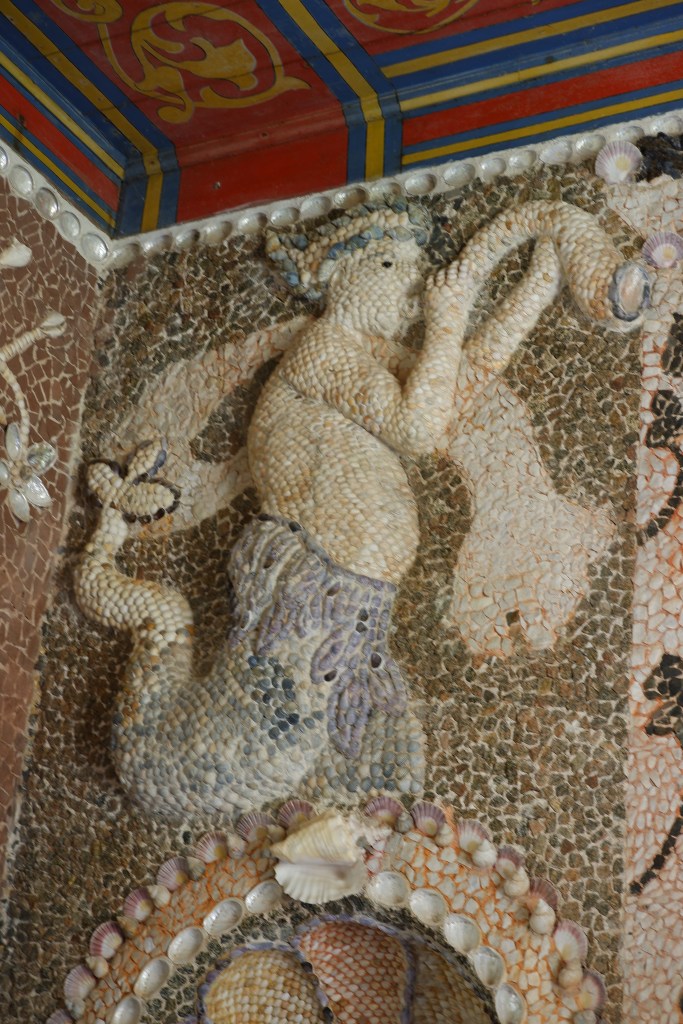 Nienoord Borg Koetsenmuseum Leek Groningen wandelen fietsen schelpengrot