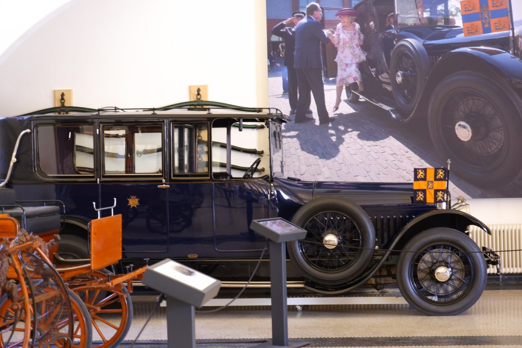koninklijk paleis Apeldoorn  Het Loo oldtimer 