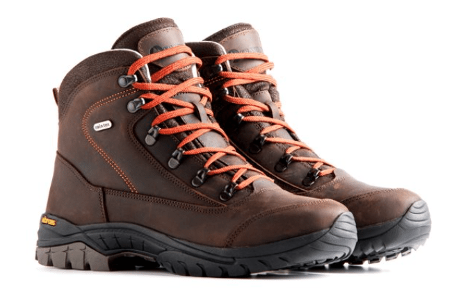 hoge wandelschoenen wandeluitrusting