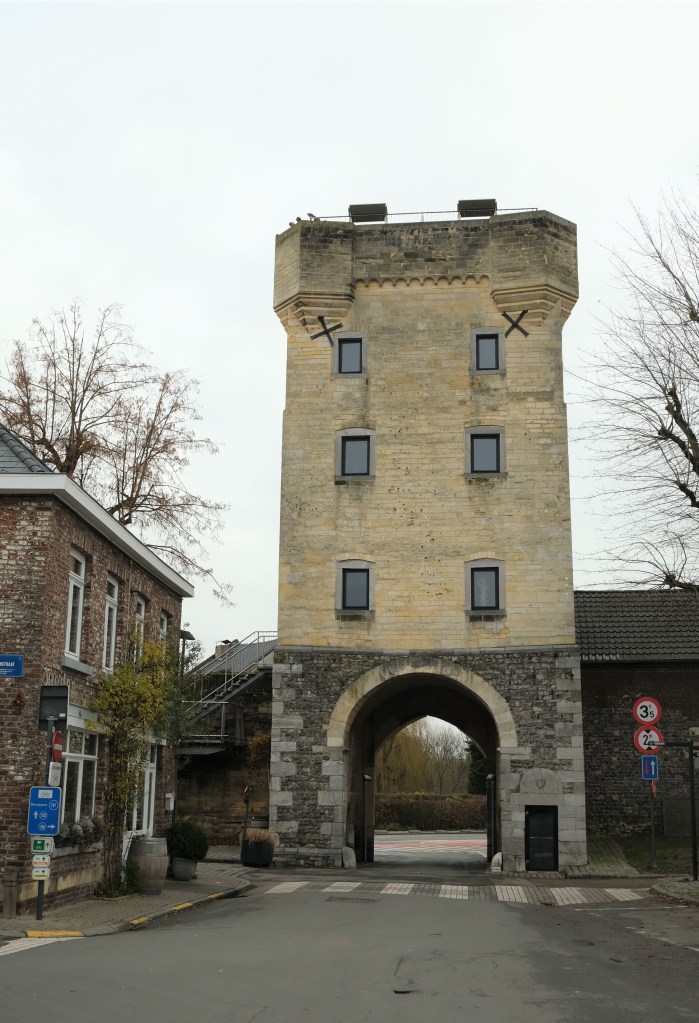 Moerenpoort Tongeren stadswandeling Limburg België Benelux rando ville rode